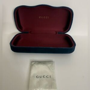 New Authentic Gucci Sunglasses Eyeglasses  Case large  Blue Velvet Clamshell
